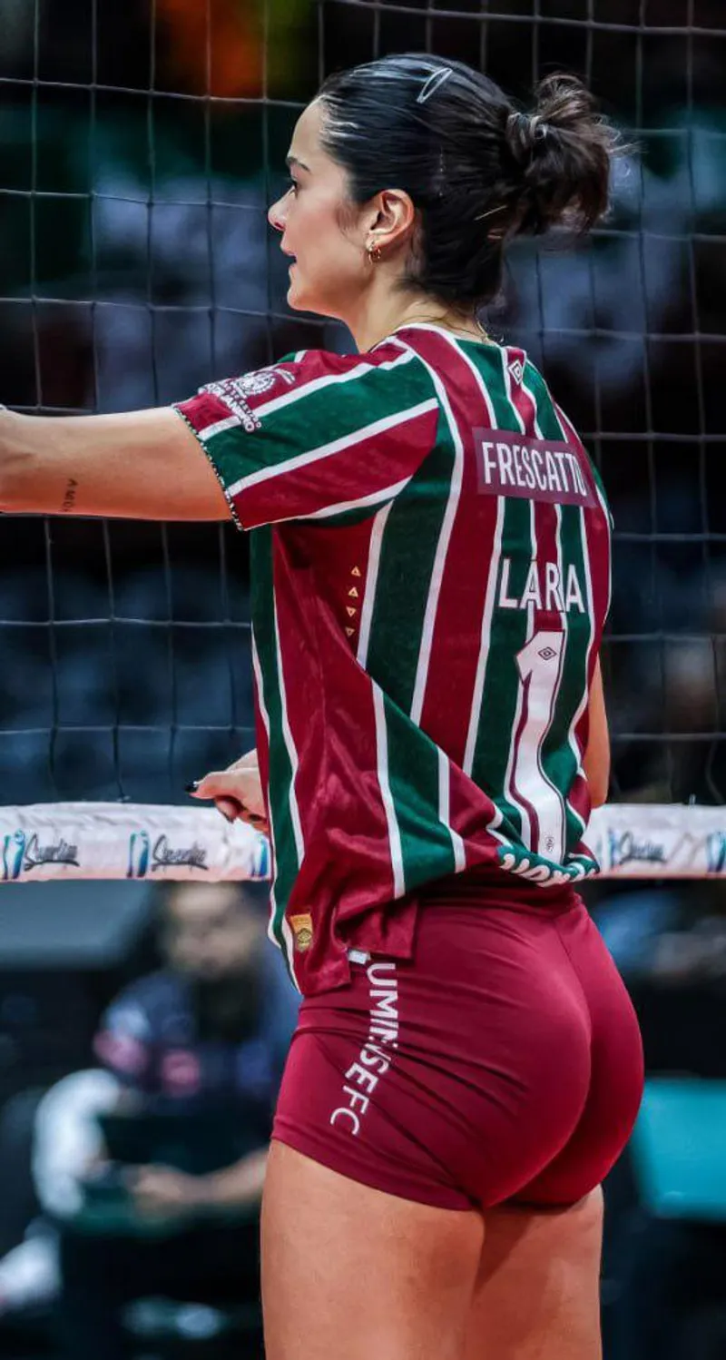 Thumbnail Lara Nobre's Volleyball Glow by khark33 | VolleyballGirls