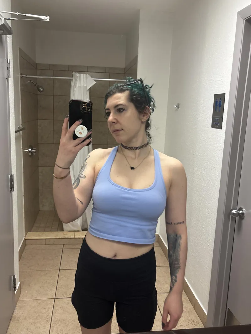 Thumbnail Refreshing MirrorSelfie Moment by sirenskiss3