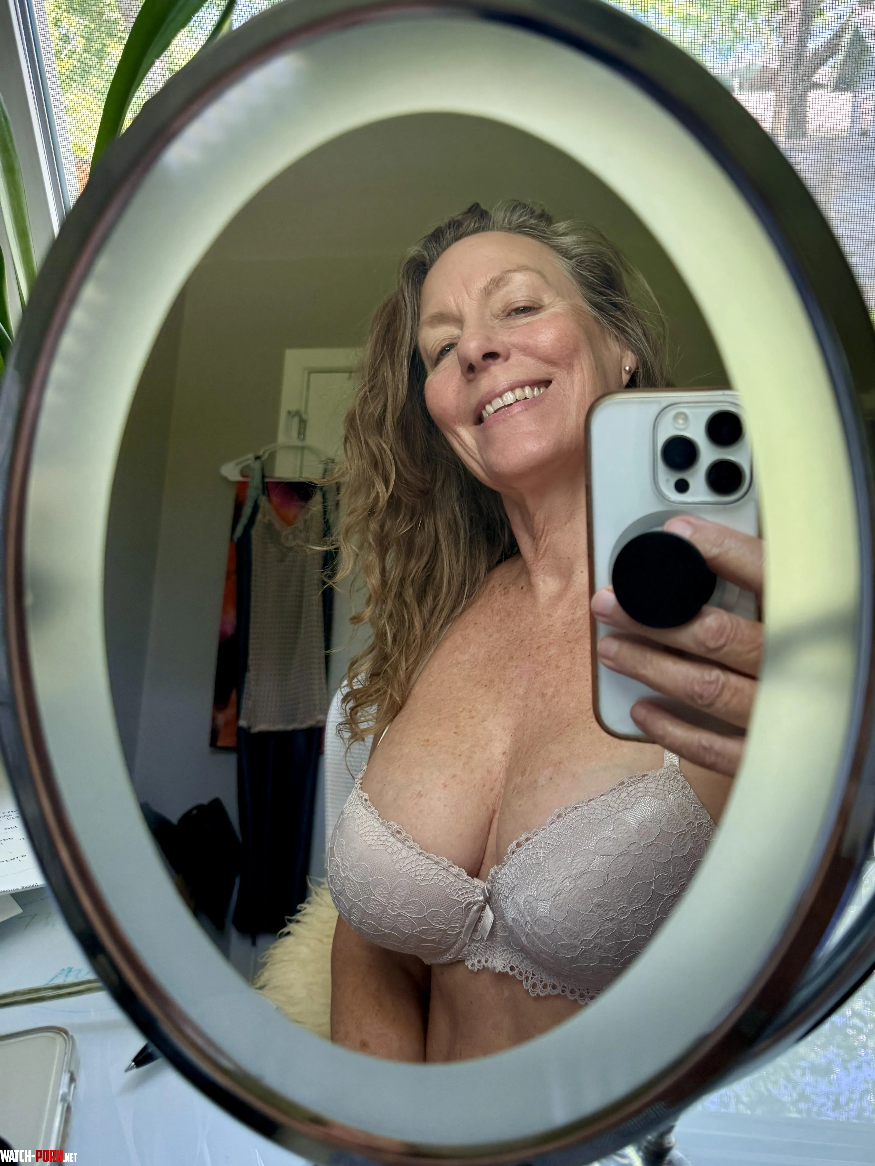 Smile sweet, think wicked... that's the trick.   59yo by Mrseviemae