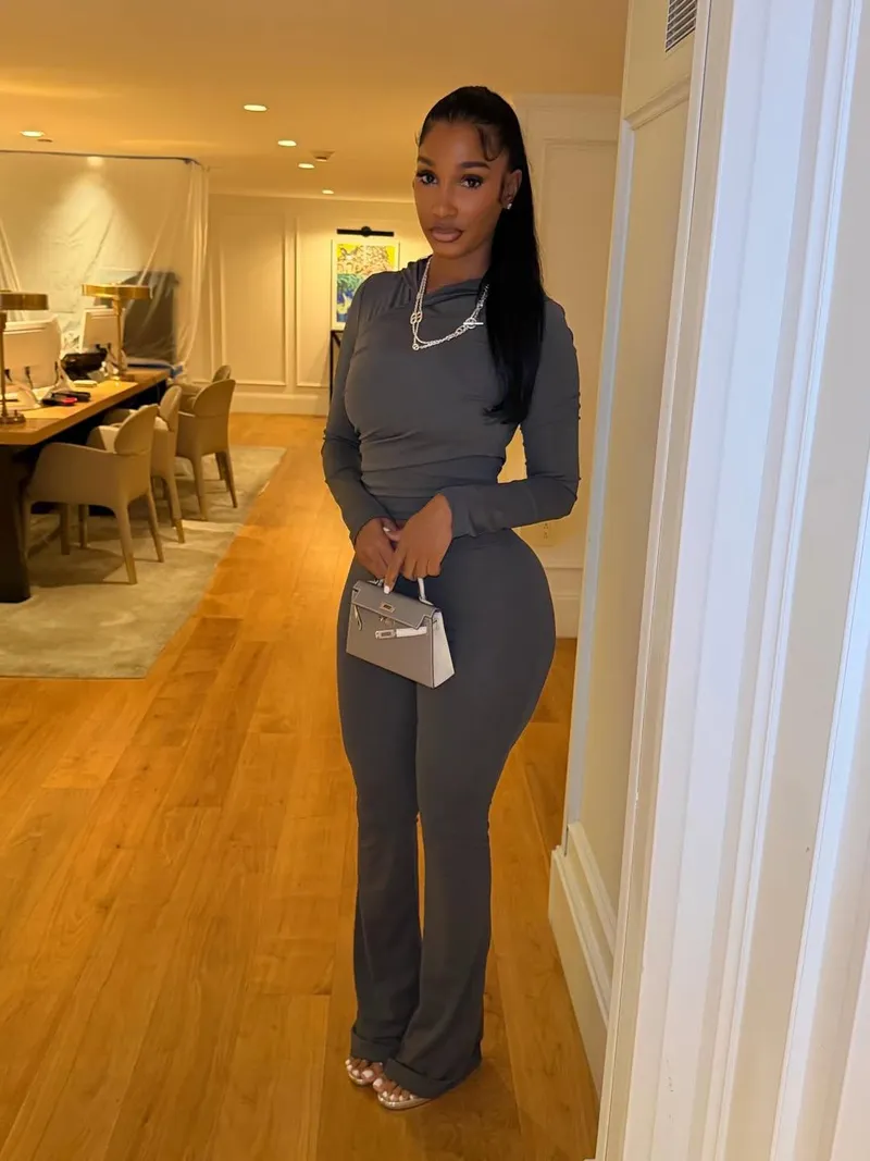 Thumbnail Hip-Hop Sensation: Bernice Burgos Exposed by Old-Bear-5275