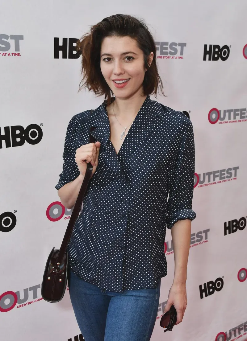 Thumbnail Mary Elizabeth Winstead: A Stunning Profile in the PrettyGirls Category