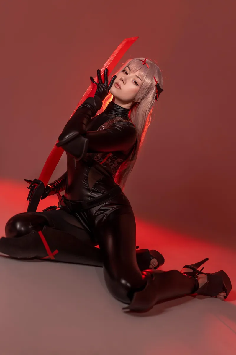 Thumbnail Anastasia Komori Shows Scarlet from Nikke: Goddess of Victory