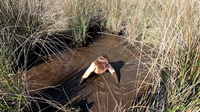 Thumbnail TannerQS, 25, Revels in Quicksand: A Surprising Admittance