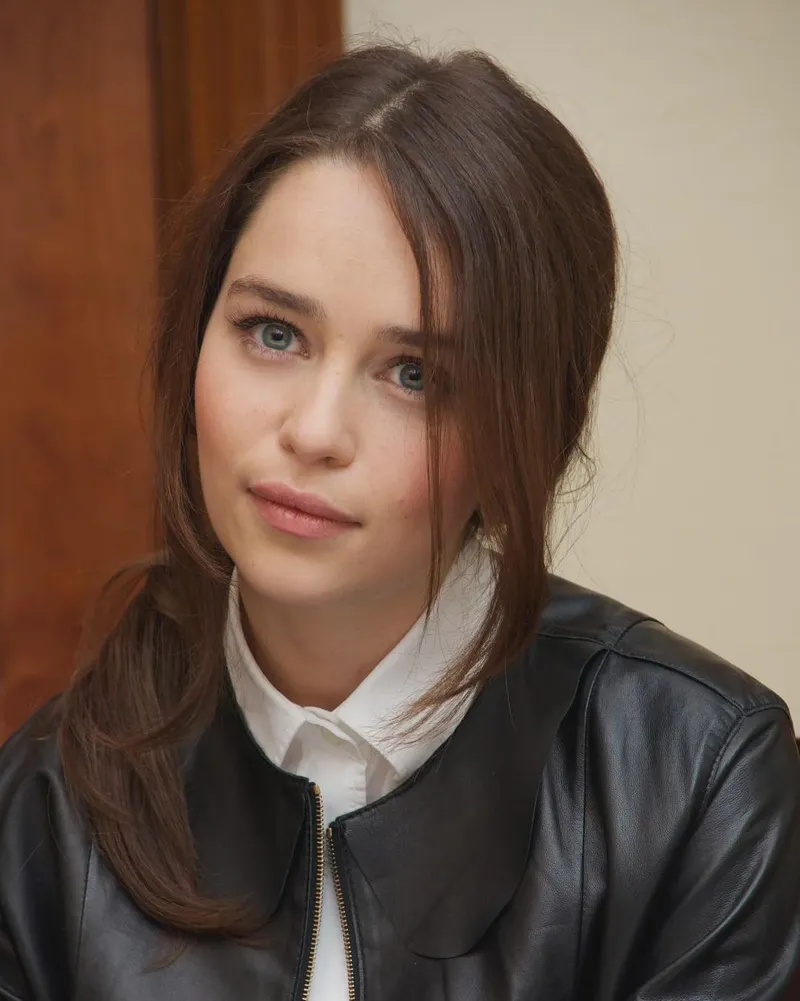 Thumbnail Emilia Clarke by LolthCat2187