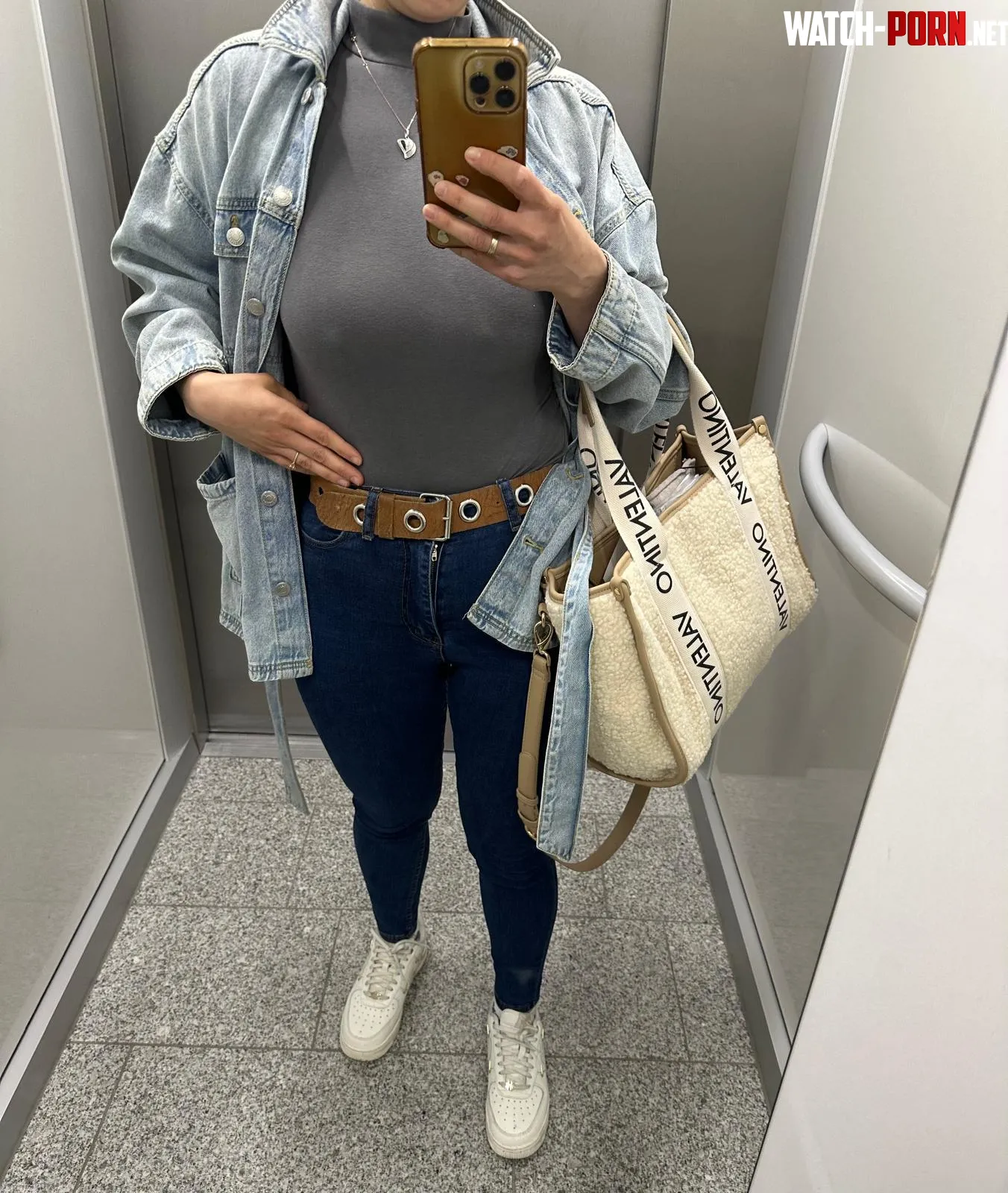 was just checking my outfit in the elevator… now I get the stares by born2besexyOF