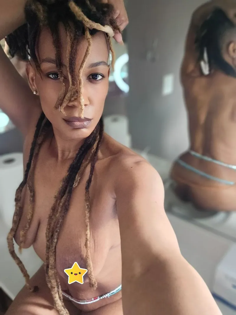 Thumbnail Need a tongue plz. by _young_sexy22