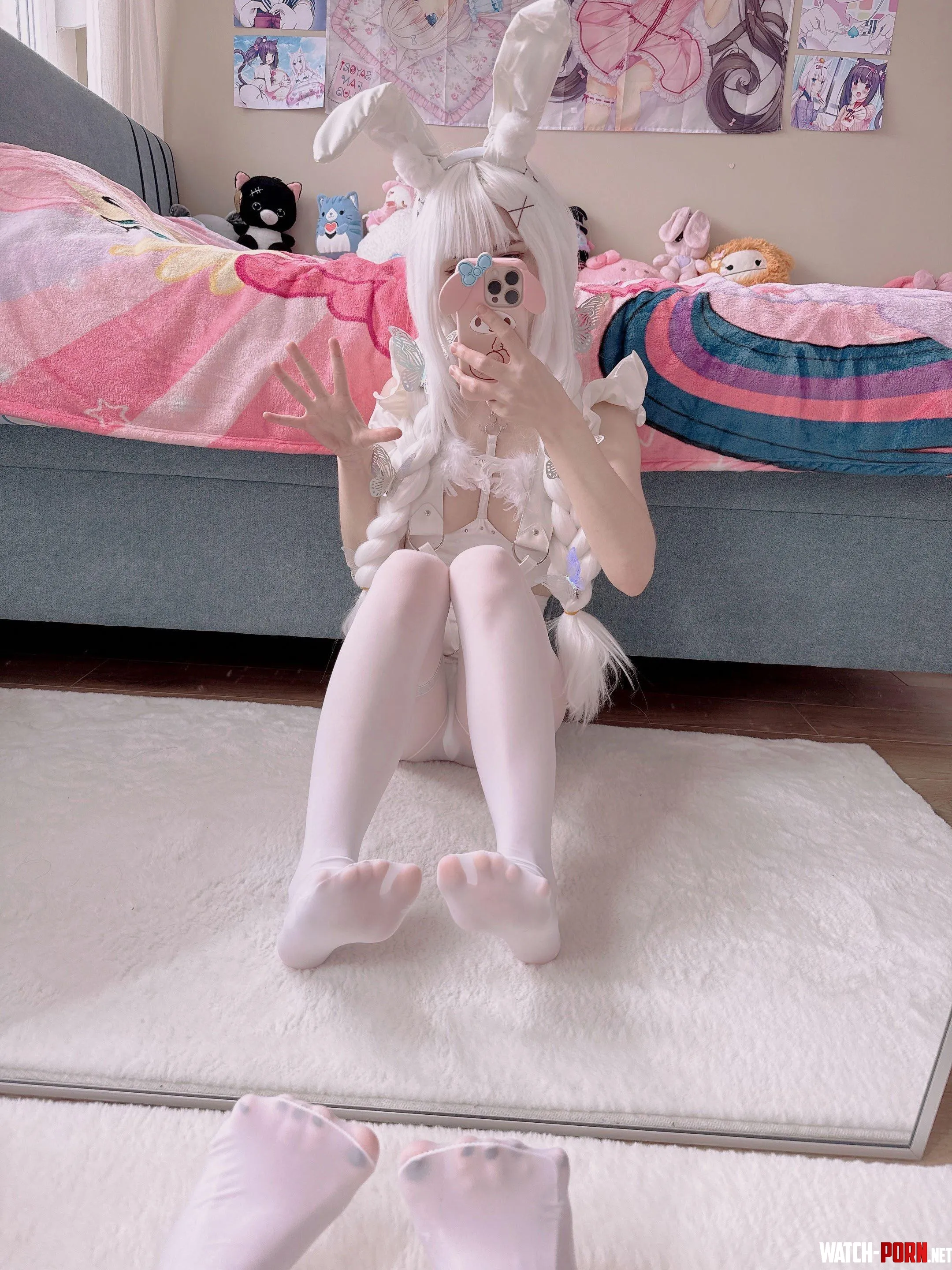 little bunny energy but i’m throbbing and needy for your breeding >< by BlushUnderTow