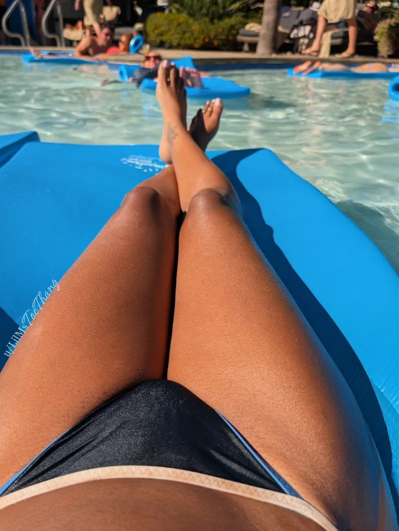 Thumbnail Tempting Legs Post-Hot Springs: LilMsToeThang's Allure - legs
