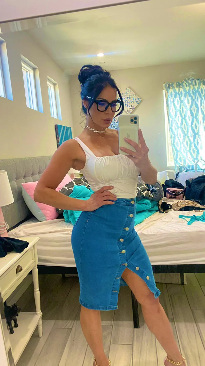 Thumbnail Kendra Lust: A Star Shines Bright - Author: Delicious_Eye145