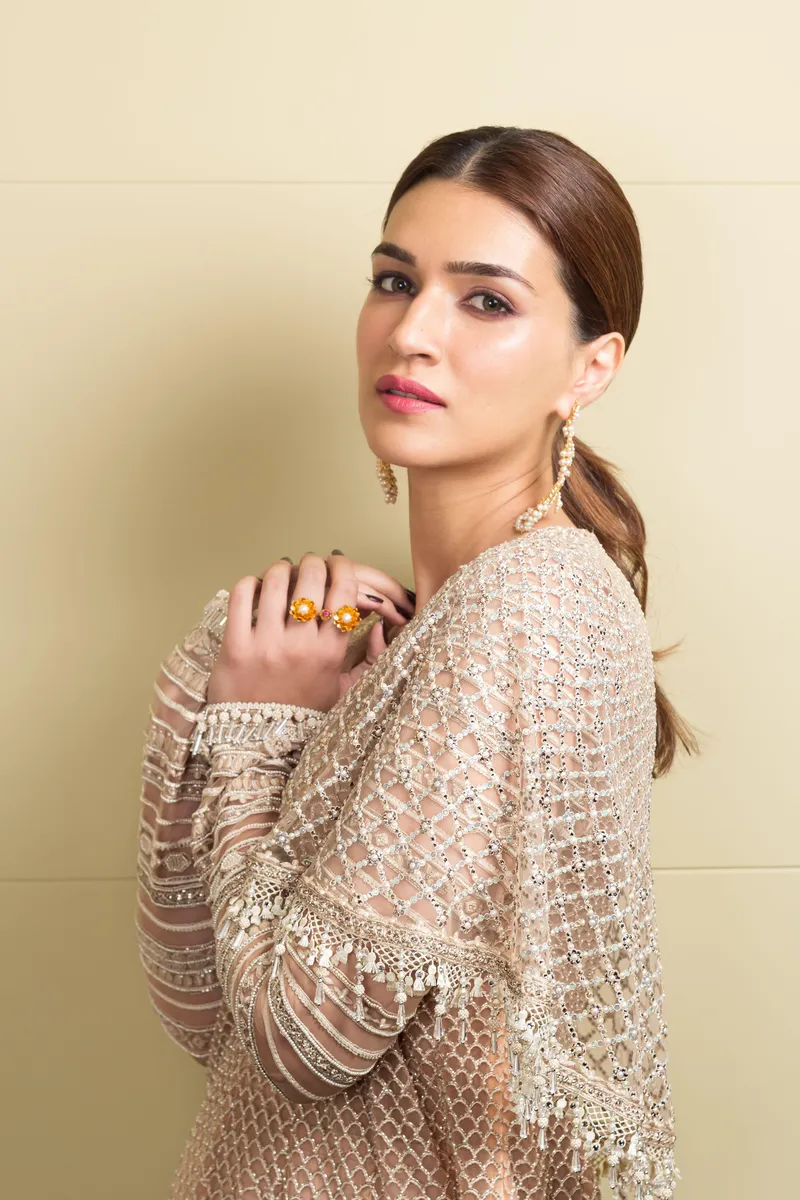 Thumbnail Kriti Sanon - PrettyGirls Category by sagar9175