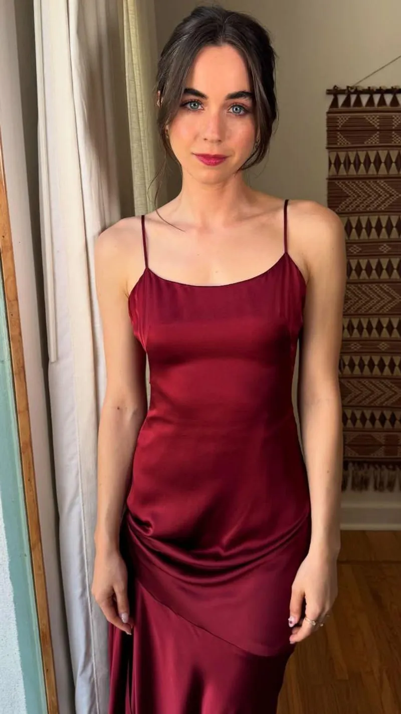 Thumbnail Sarah Desjardins: A Gentleman Boners Beauty by PhysicalAd9899