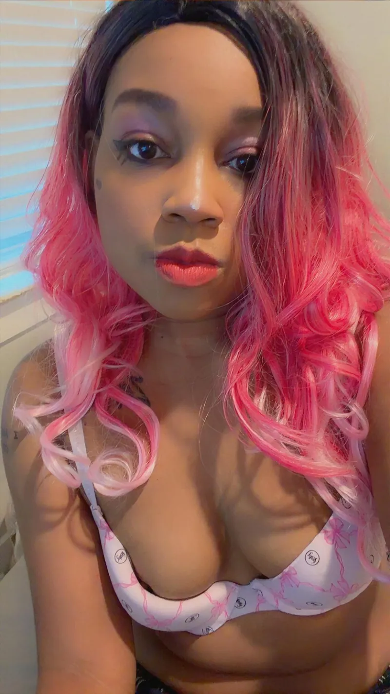 Thumbnail Grab me by my neck and put me in my place master 😜🙇🏿‍♀️🩷 by Svgbarbie
