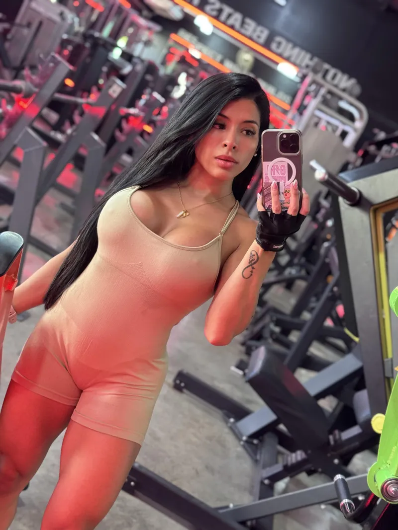 Thumbnail Working-Out Wonders: Mia_Val_Fitness's Journey | ThickFit Secrets
