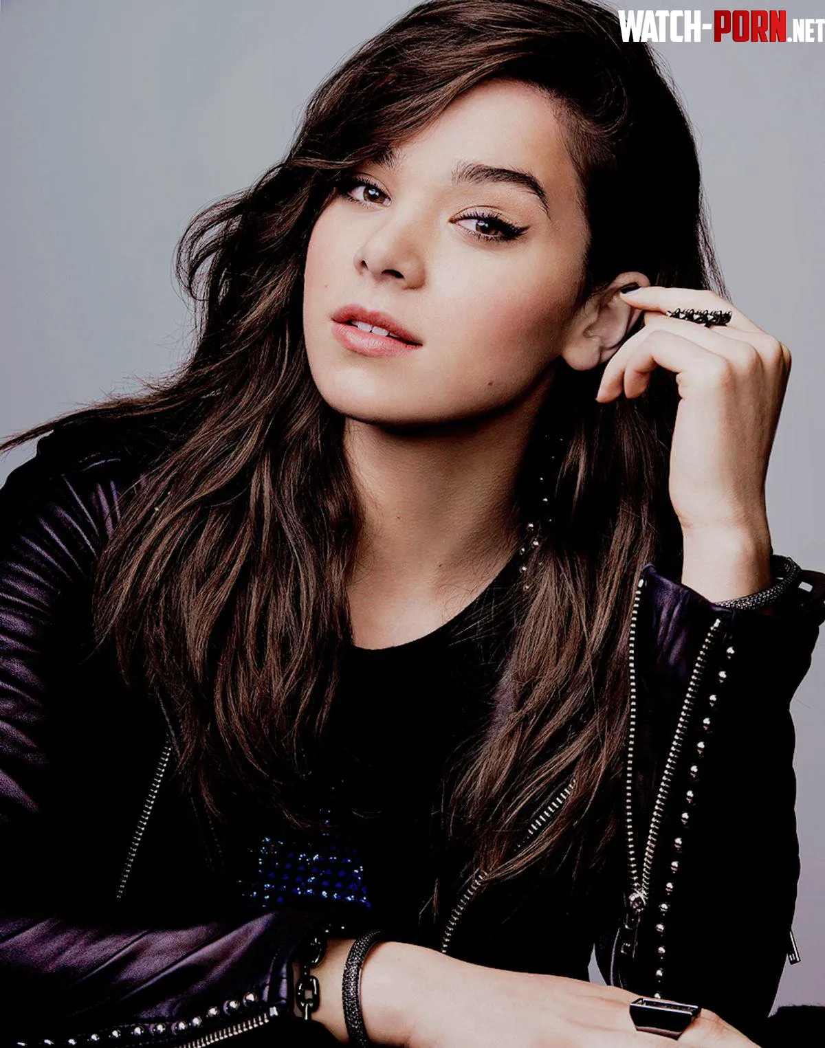 Hailee Steinfeld by Anxious_Turnover1317