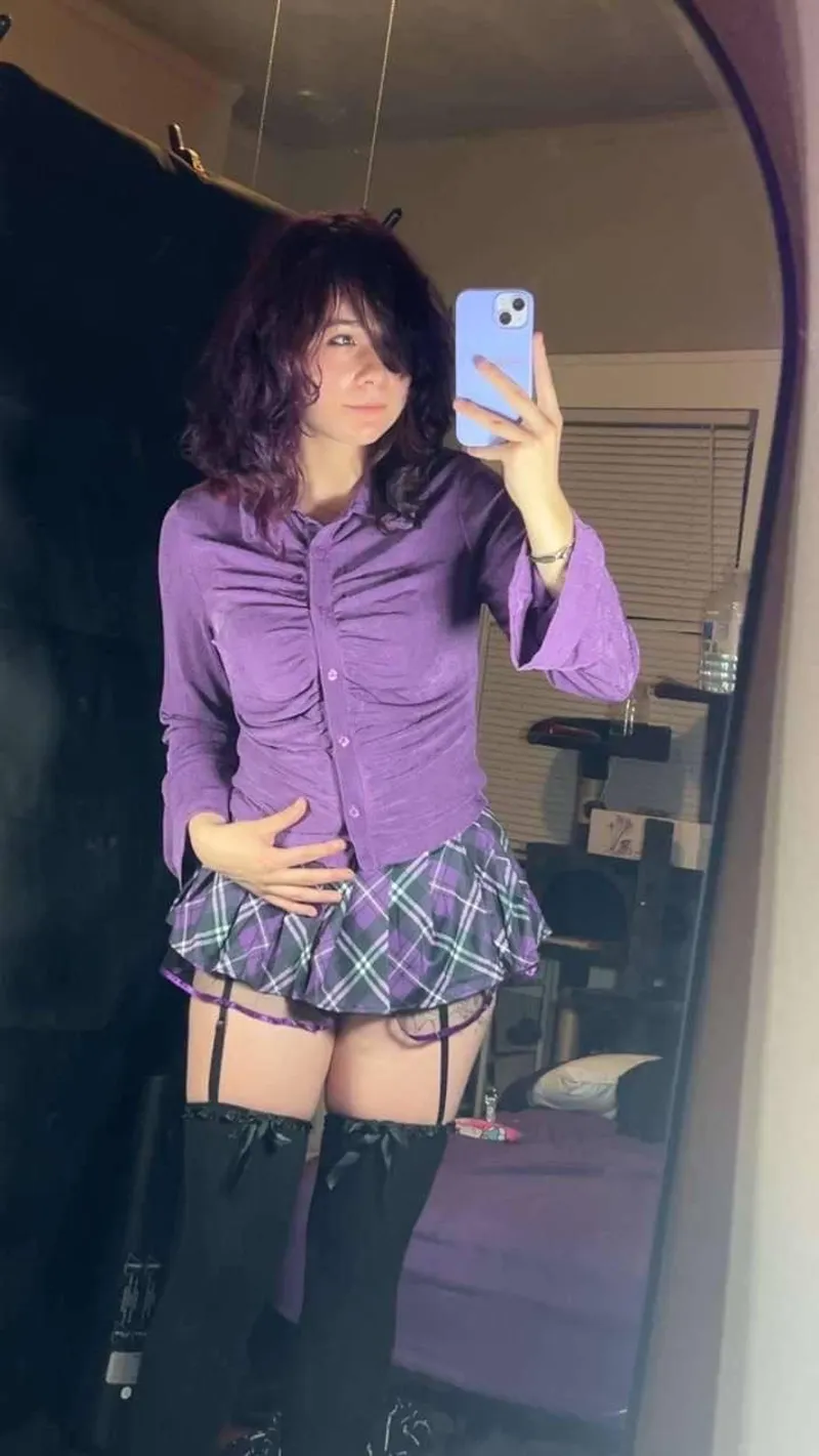 Thumbnail Purple Passion: RainnCutiee's SexyButNotPorn Reflection