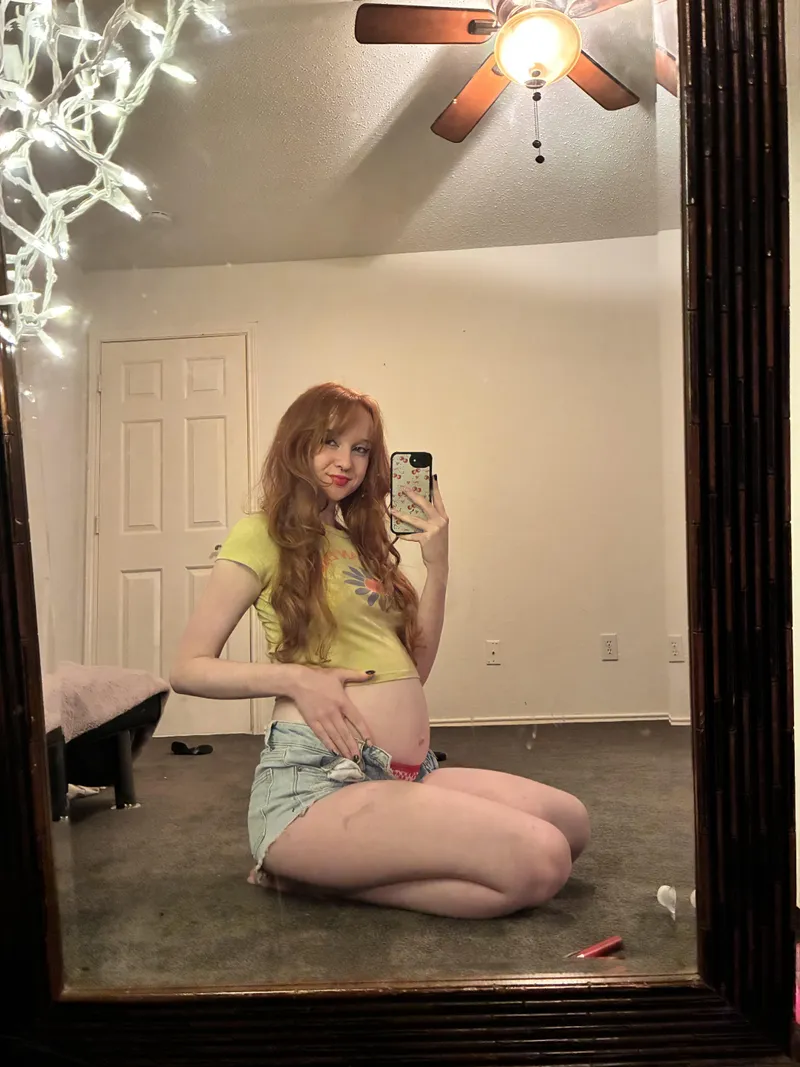Thumbnail How Big Should Your Bump Be? Tips for Expecting Moms | Redheadfever04