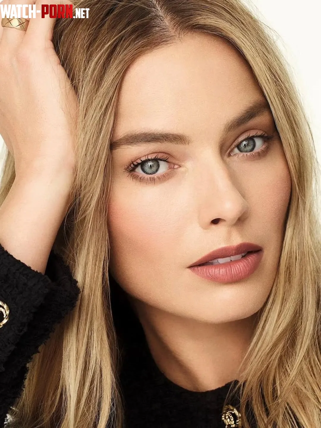 Margot Robbie by BillyDaBrute