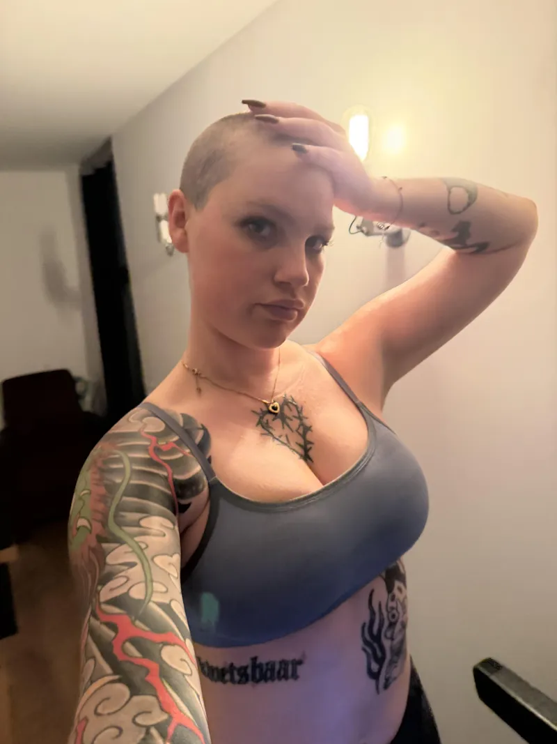 Thumbnail Touch My Head for Good Luck by Infamous-Albino - Shorthairchicks Exposed