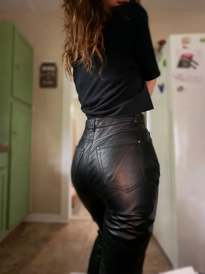 Thumbnail Admire the Timelessness of New Vintage Pants by Wilson's