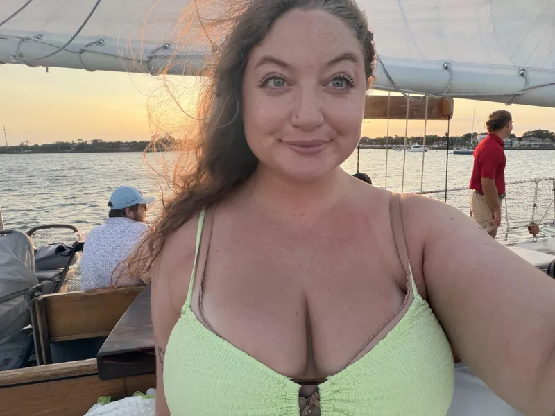 Thumbnail Dualidean0fman: Showcasing Boat Cleavage Exclusively | Cleavage