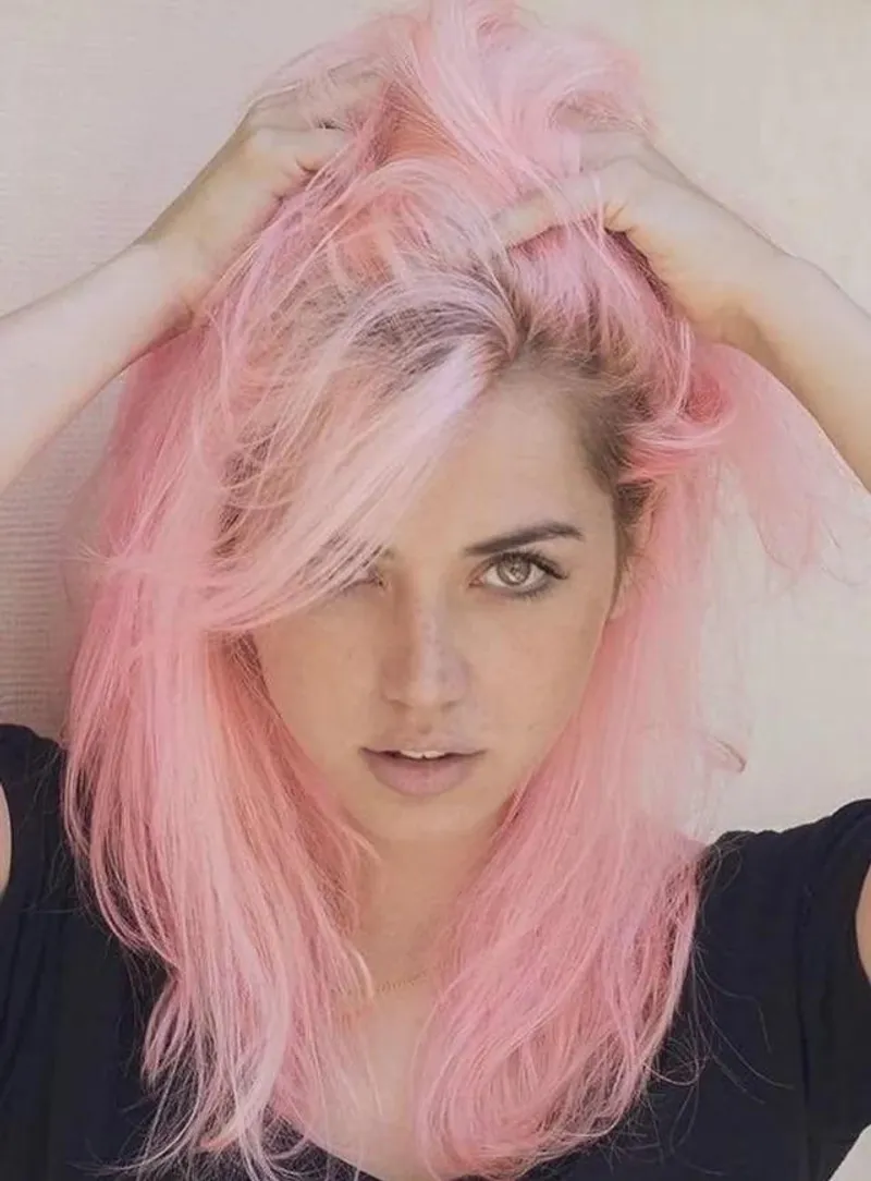 Thumbnail Ana de Armas: Mesmerizing Beauty Unveiled | UrbanAchievers6371