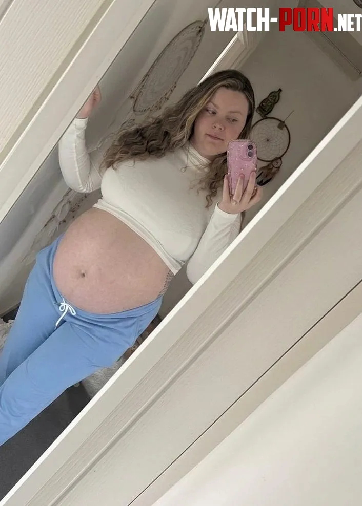 I'm all alone rn, would you sneak in to have sex with a pregnant woman like me? by Lustful_Luna89