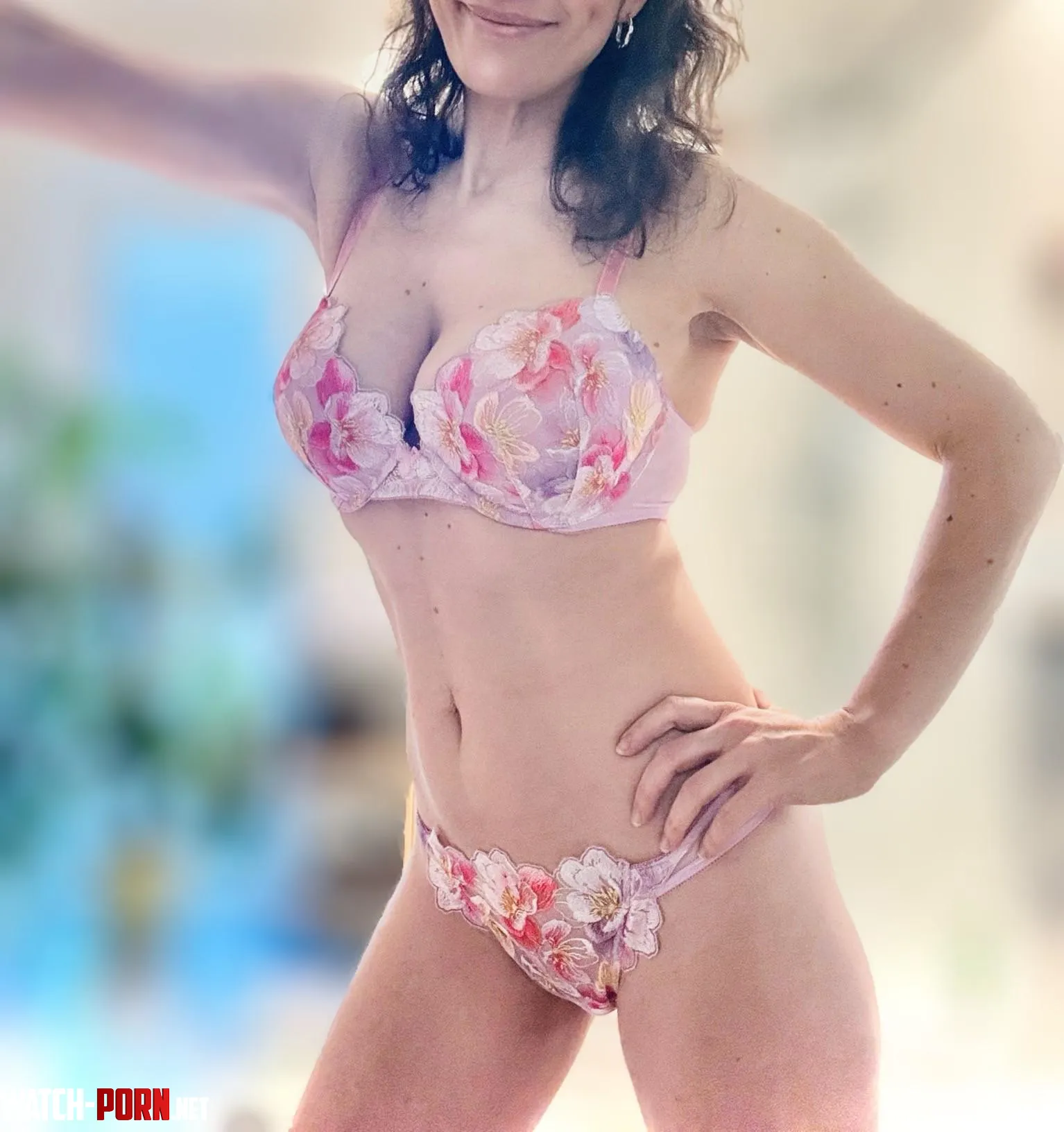 Please dominate me infront of my husband by Juliette_79