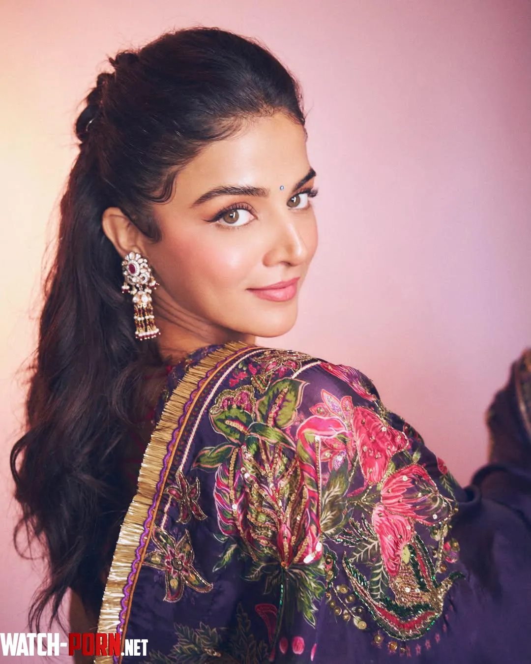 Wamiqa Gabbi by sagar9175