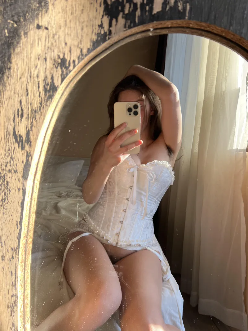 Thumbnail Myonaaa's Confession: Being 'Hairy and Shy' in Hairywomenaresexy