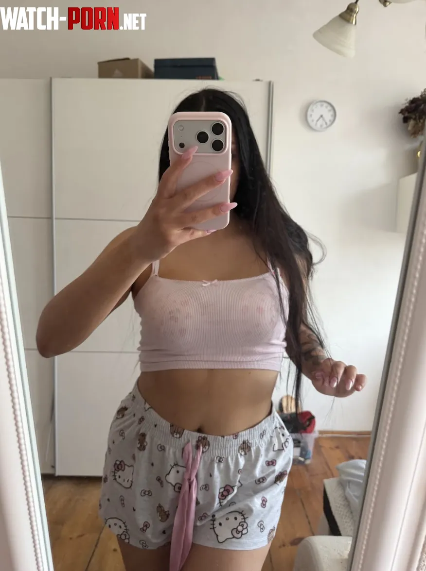 Ge mig en anledning så tar jag av mig alla kläder och visar 👀😍 Snabbaste som skriver nåt och ⬆️ by gosigatosen