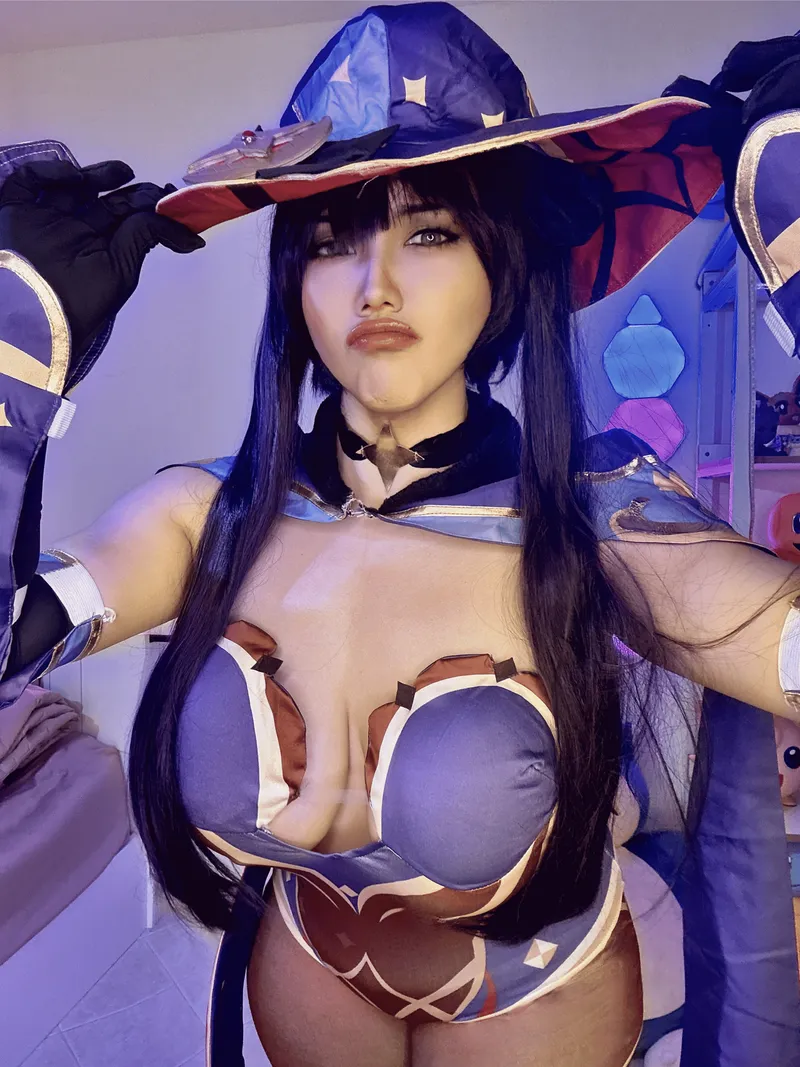Thumbnail AriaCosplay as Mona from Genshin Impact: An Impressive Impersonation