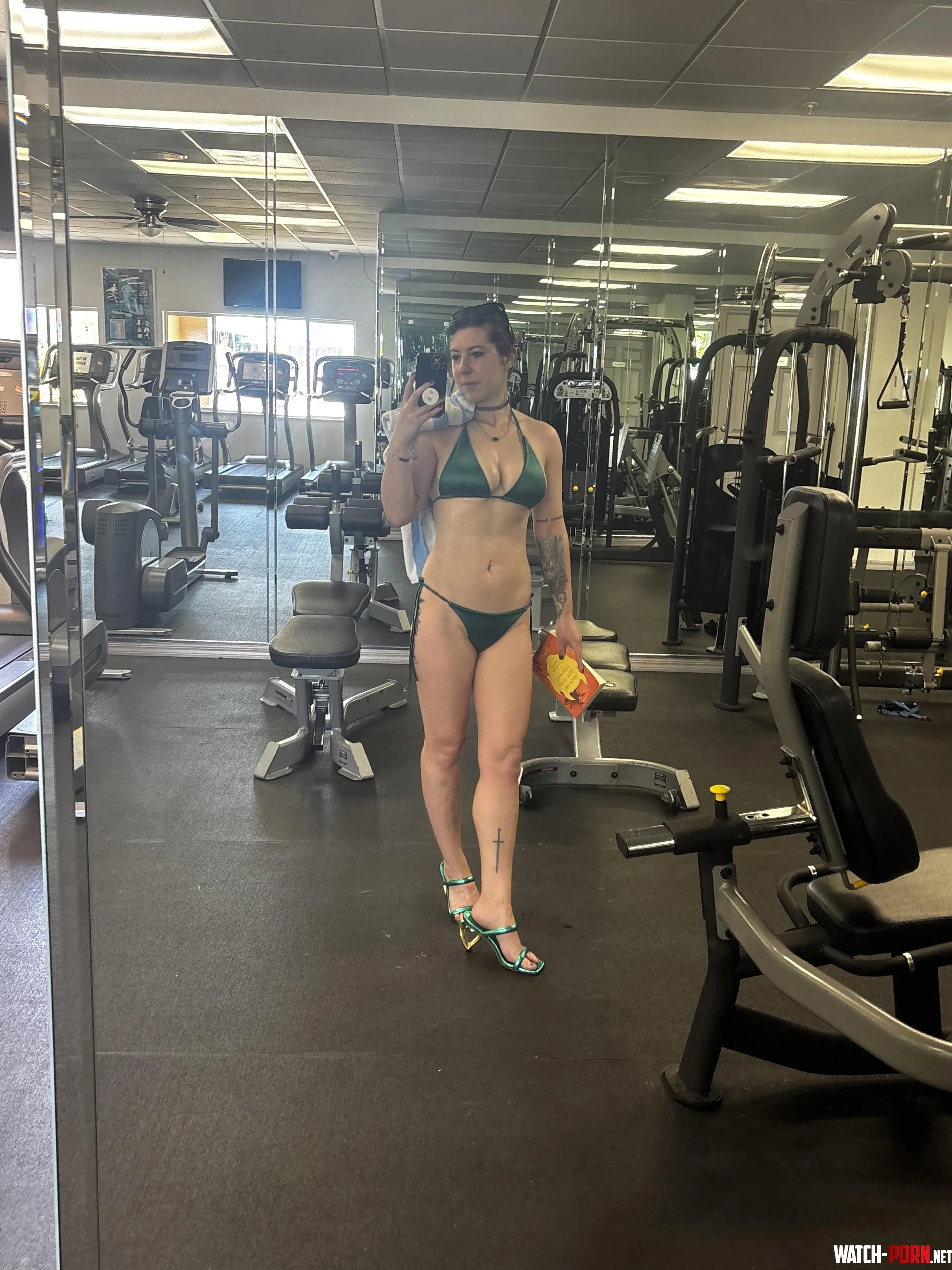 I love distracting you from your workout by sirenskiss3