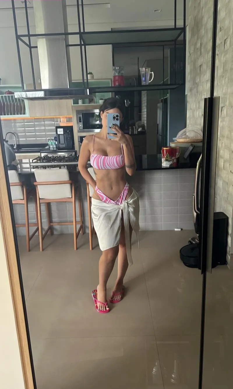 Thumbnail Let_025 Enjoys the Weather in the BikiniBodies Category