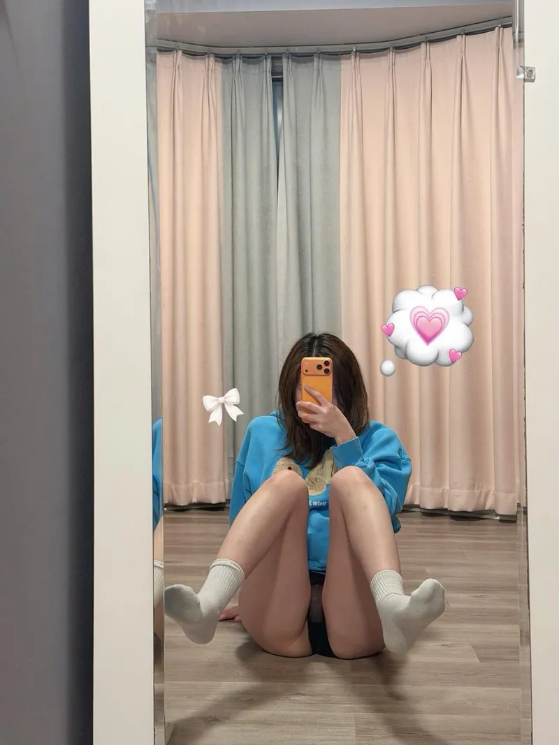 Thumbnail lovebysakura Offers a Playful Challenge in JapaneseHotties Category