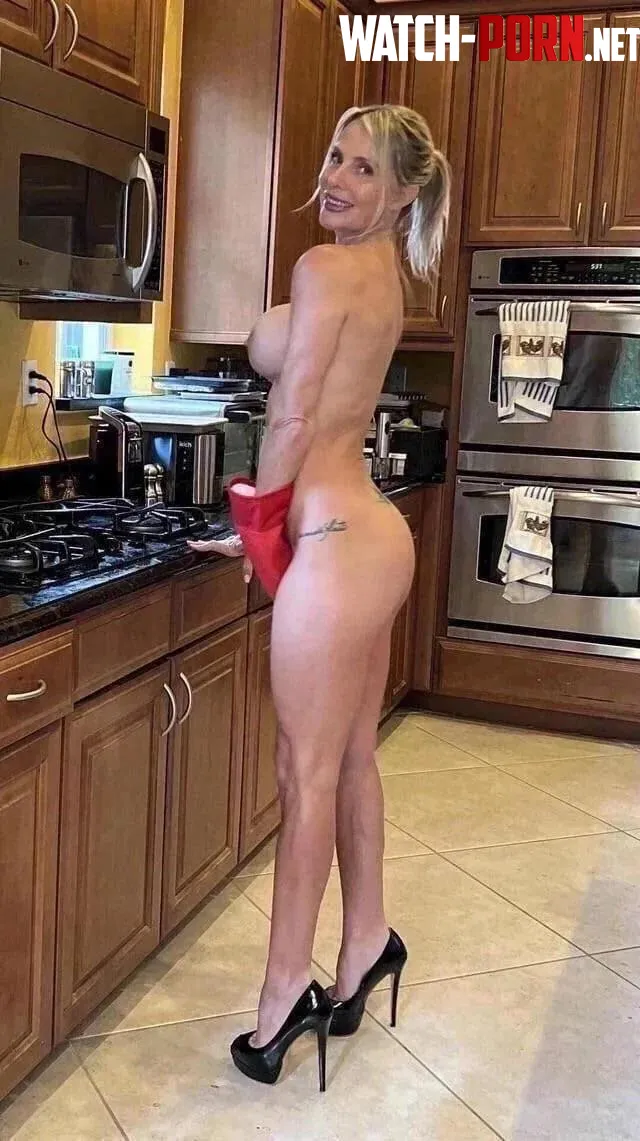 I like to keep it spicy in the kitchen by kimboslice-23