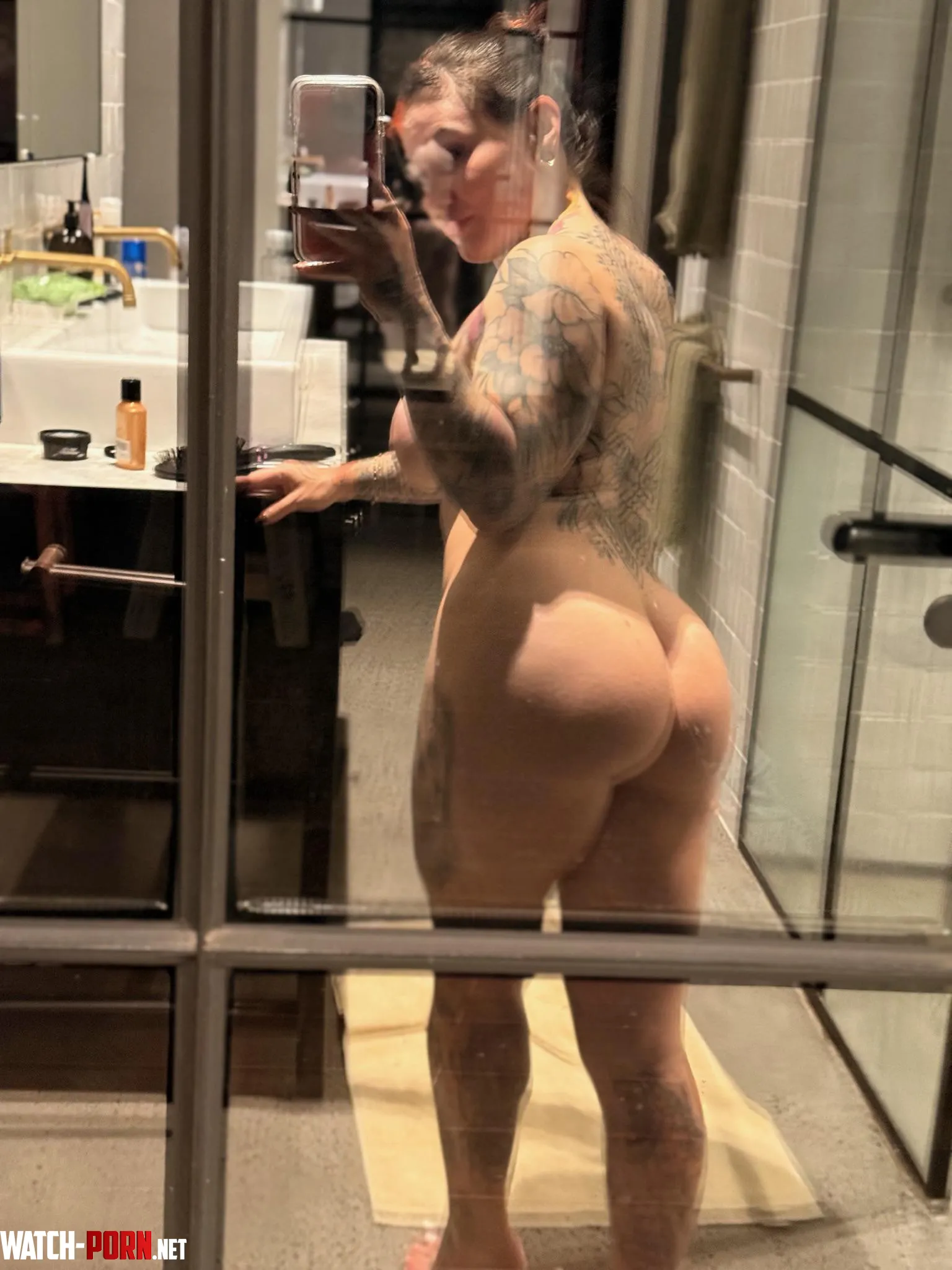 First we workout then I'll let you eat my ass out by power_midget