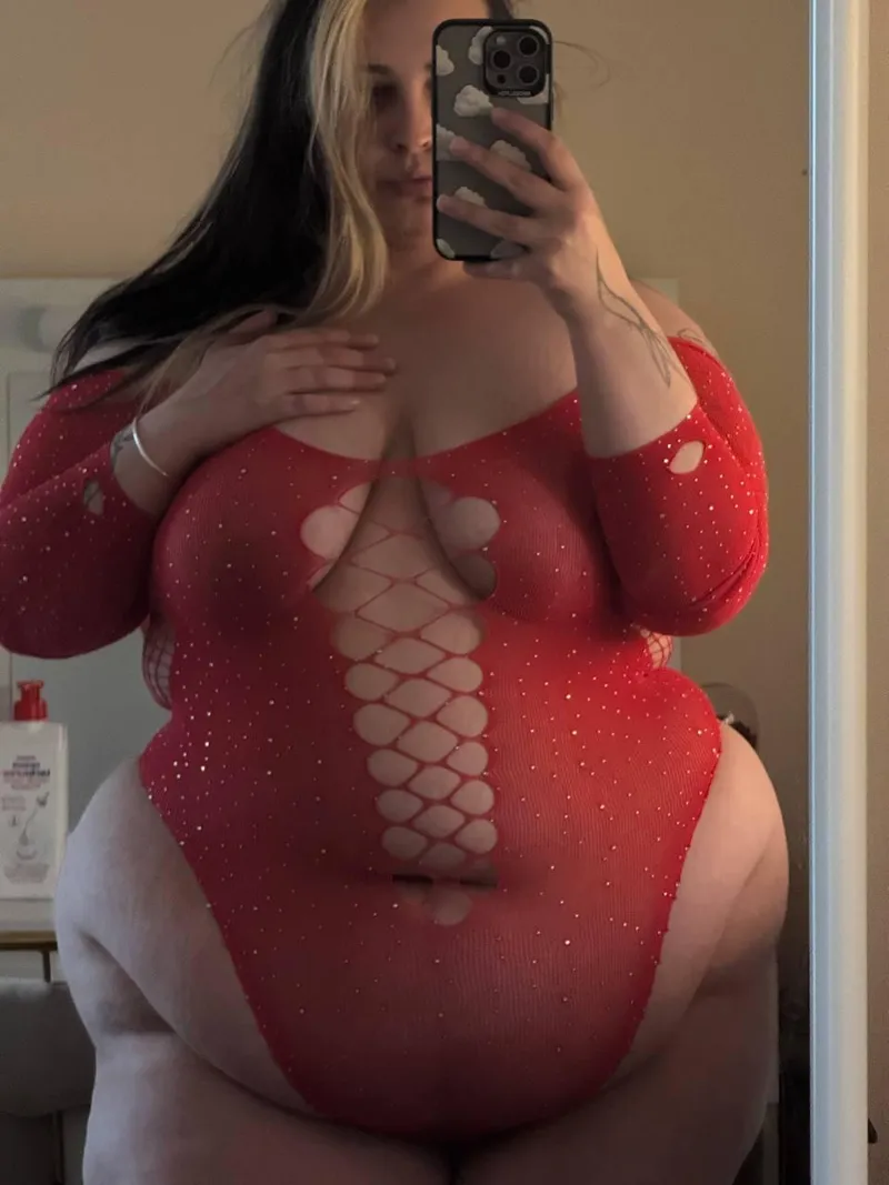 Thumbnail 400lbs and this is how my bloated belly looks like by TeaseCrisis