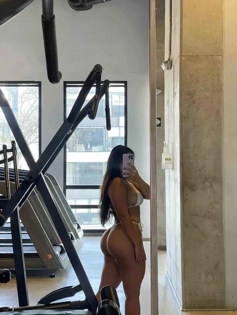 Thumbnail Daring Gym Pic Alert F18 in the ThickFit Category by Party_Security_3162