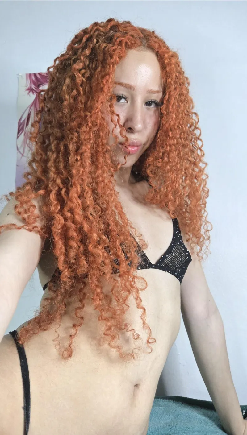 Thumbnail Immerse Yourself in the World of Lovely Flames with Gingerivyy