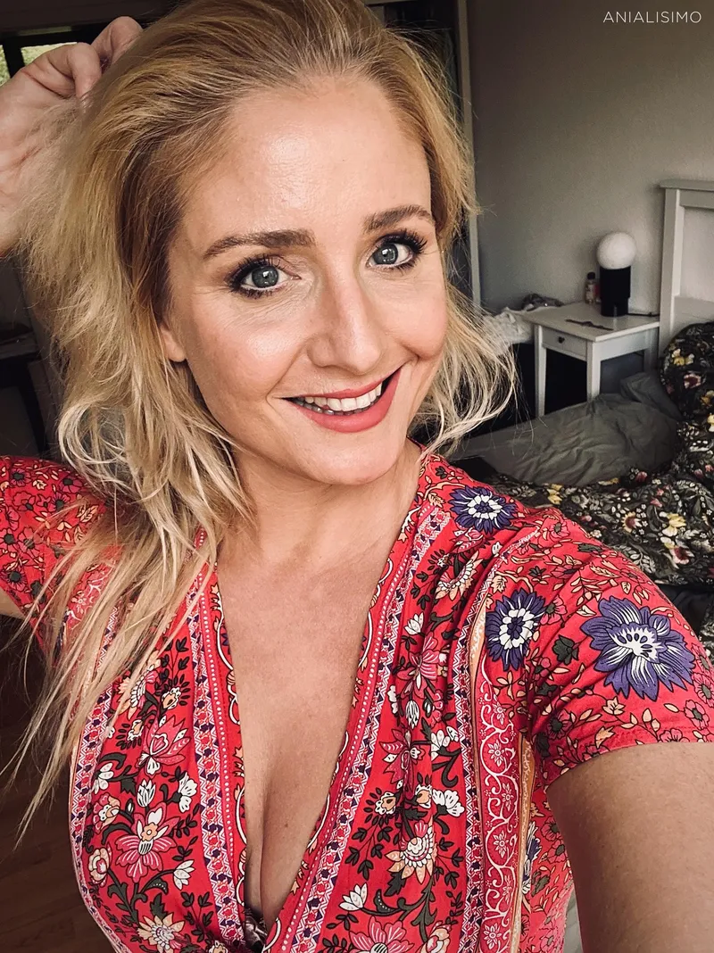 Thumbnail AniAlisimo's Instagram Hottie Spotlight: Discover @ani_alisimo