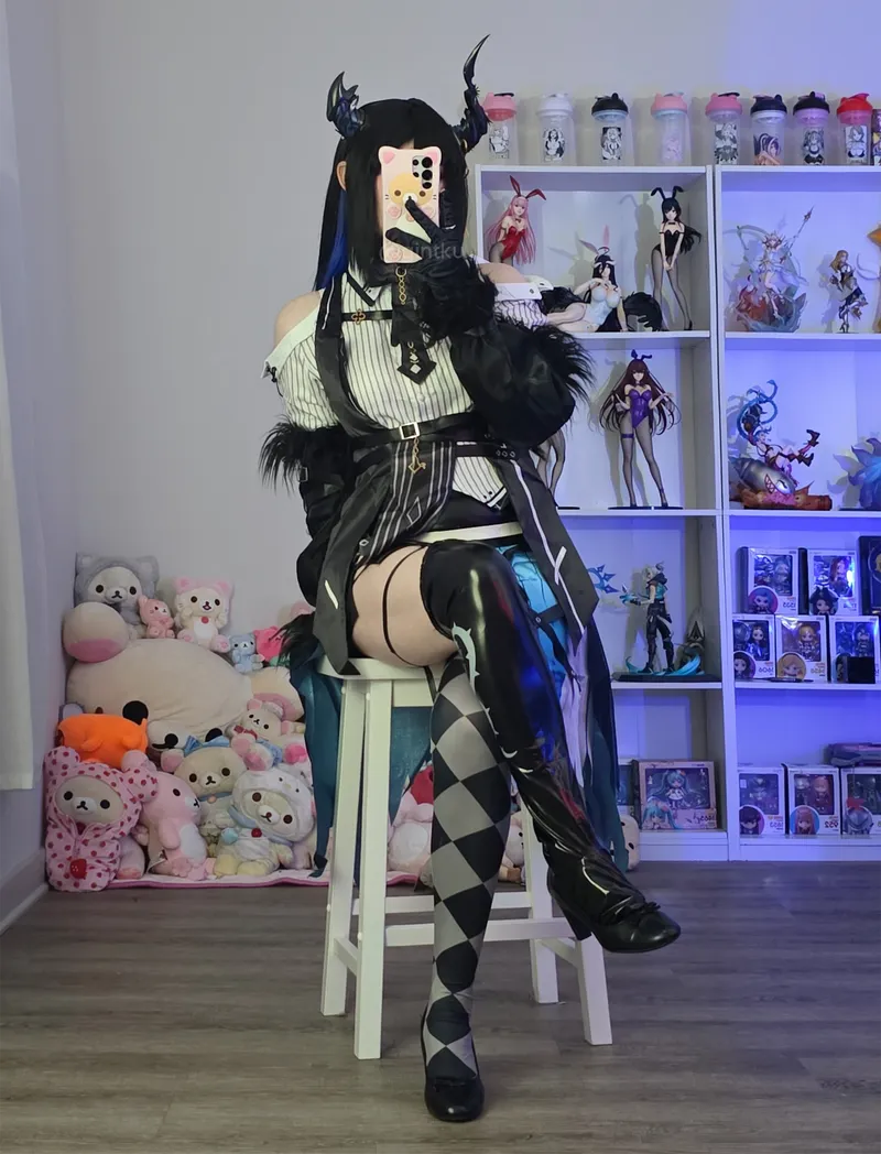 Thumbnail Hololive En Nerissa Ravencroft Cosplay: Dive into Cosplay World - gintku