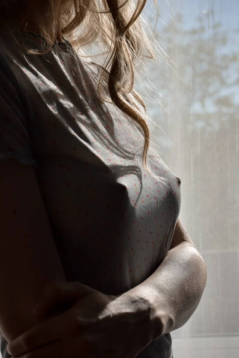Thumbnail Minimalistic Seduction: Embracing Simplicity | buonbella