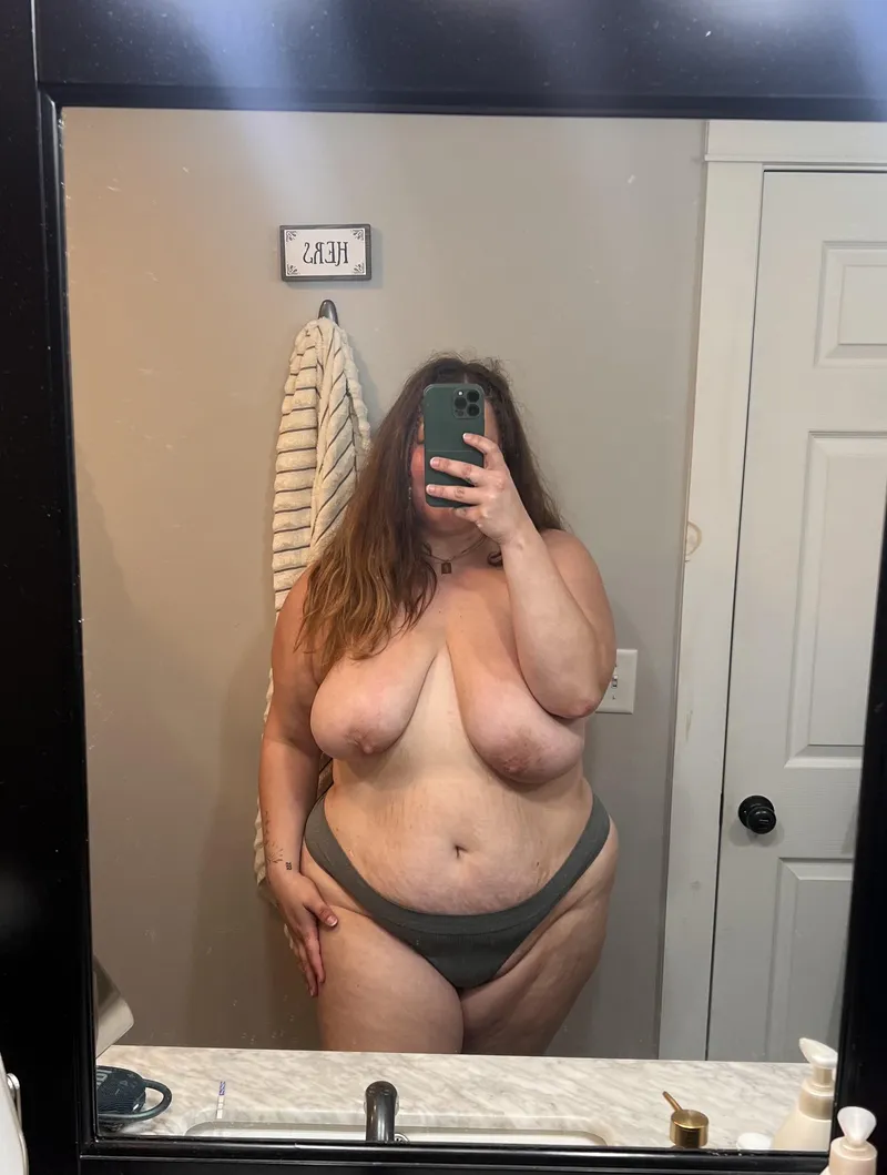 Thumbnail Soft MILF Body Reveal by swaggiemallows | BBW