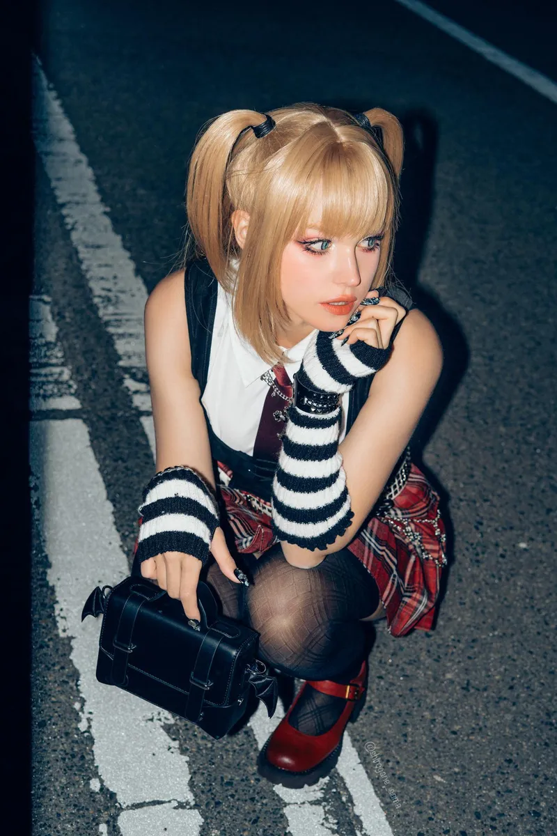 Thumbnail Amazing Amane Misa Cosplay by Shirogane Sama | cosplaygirls