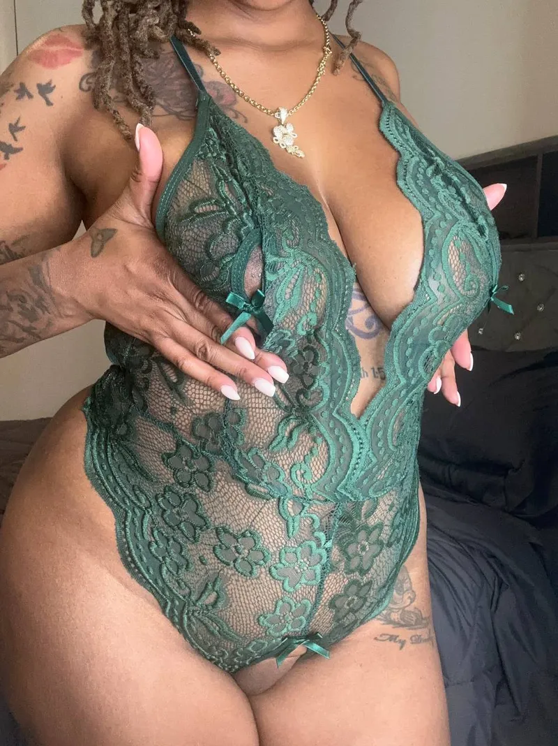 Thumbnail It’s a shame you’ve never been with a black girl! Time to try new things ;) by FarTangerine4x