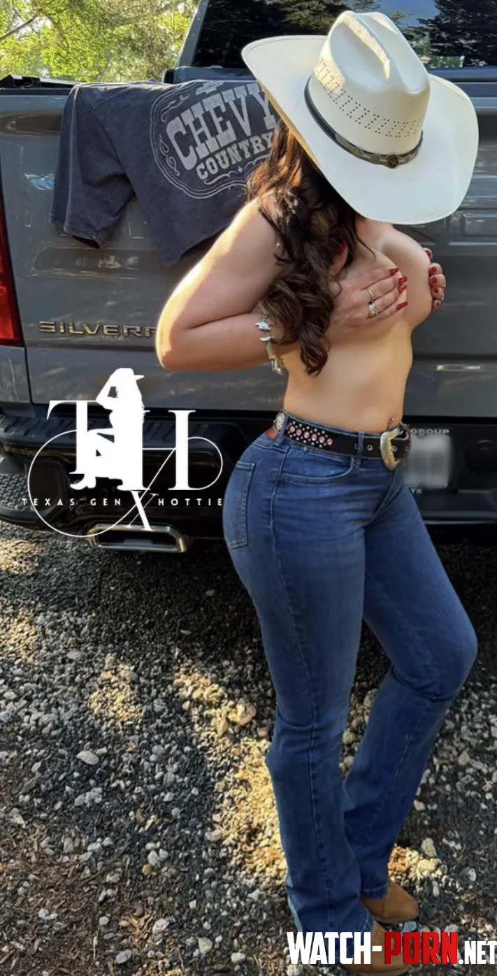 How long do you think you’d last sittin’ beside me on a backroad before gettin’ distracted? by TGenXHottie