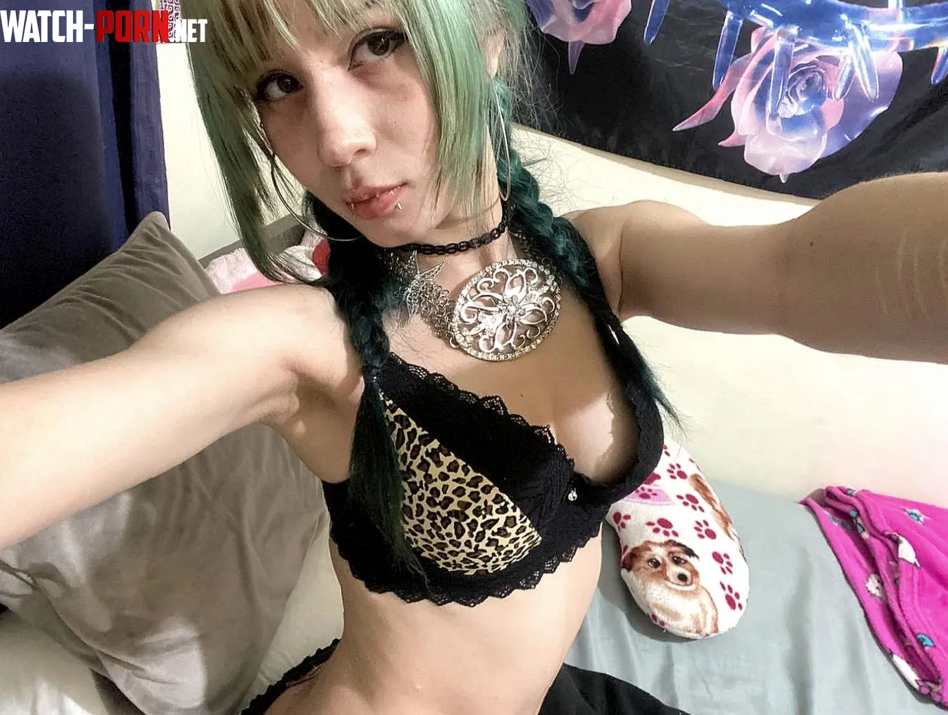 How am I looking in this top? by back4more311