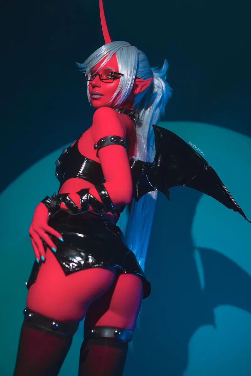 Thumbnail Kneesocks Character Cosplay by michi_kyunn | cosplaygirls