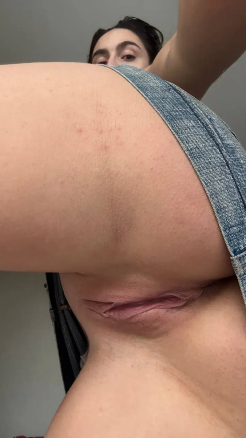 Thumbnail The Allure of Going Pantyless | kissypandda | Upskirt Category