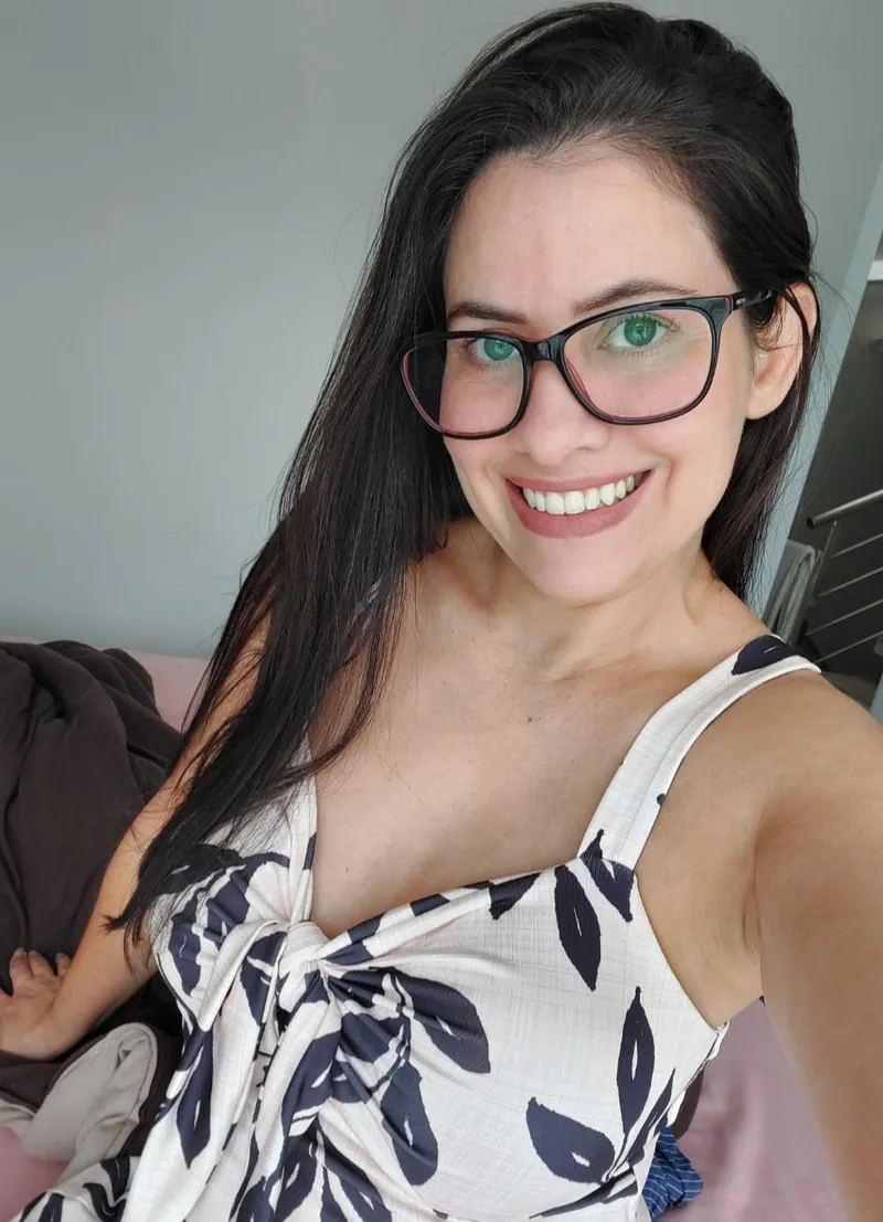 Thumbnail Sweet Nerdy Vibes on a Lovely Day | GirlswithGlasses